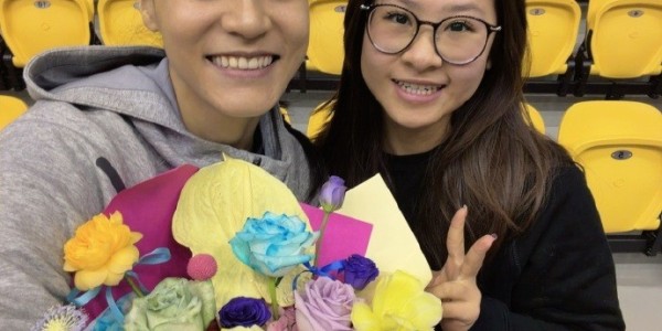 迪拉娜晒照庆祝生日：希望我们都可以健康平安 一切顺利