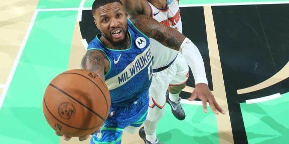 利拉德看表收割 大洛找回自我！雄鹿开始步入正轨？