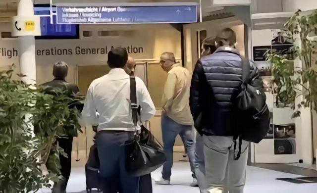 1693783814817094535.jpg a74945b2-1f5e-4bd5-b8ec-92a8bce82638.jpg